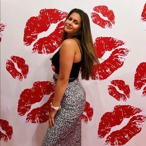 Meet your Posher, Raegan